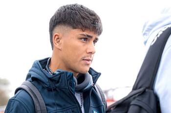 Damián Pizarro y su triste fin de semana en Francia: sin jugar y viendo el Mundial Sub 20 por TV