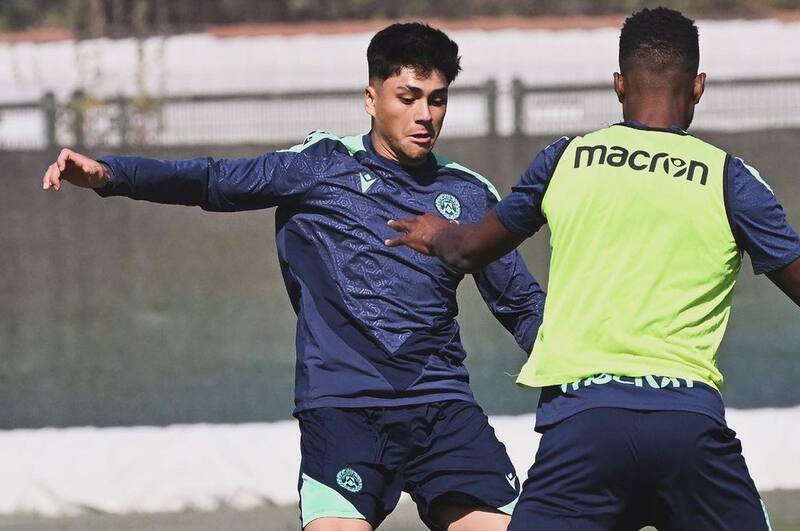 Damián Pizarro aún no encuentra ritmo en el Calcio.