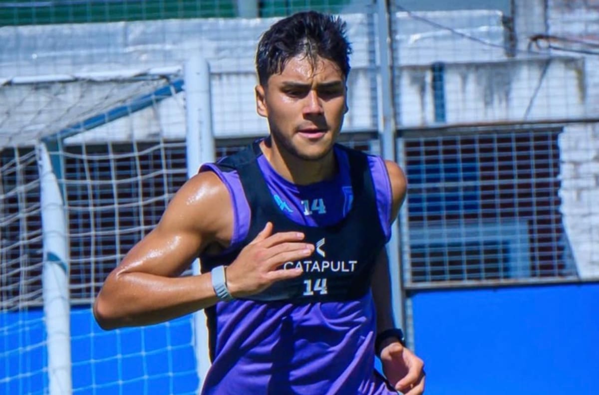 Tras días sin presentarse: Damián Pizarro reaparece en Argentina y entrena con Racing