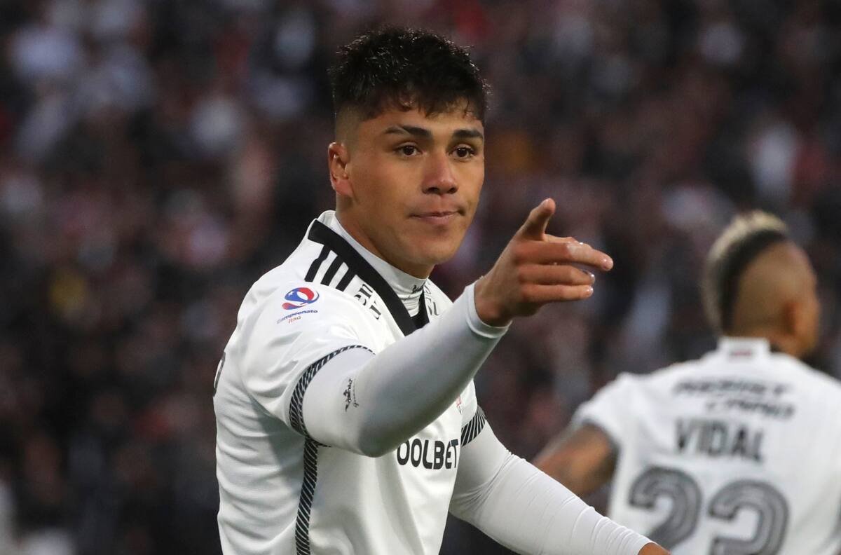 De ser opción en Colo Colo a una posible venta: los millones que están en juego con el futuro de Damián Pizarro