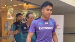 VIDEO | Con dorsal definido: así salió Damián Pizarro de la revisión médica