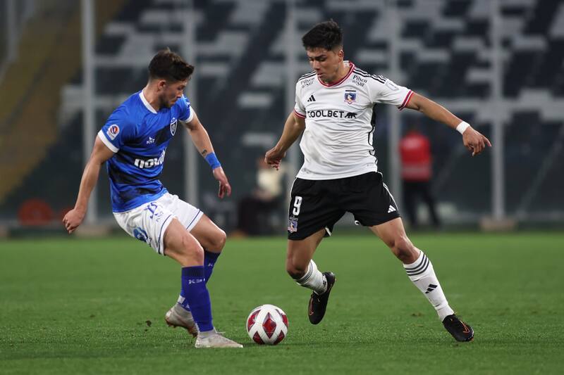 jugando por Colo Colo ante Huachipato en el estadio Monumental (Foto: Colo Colo)