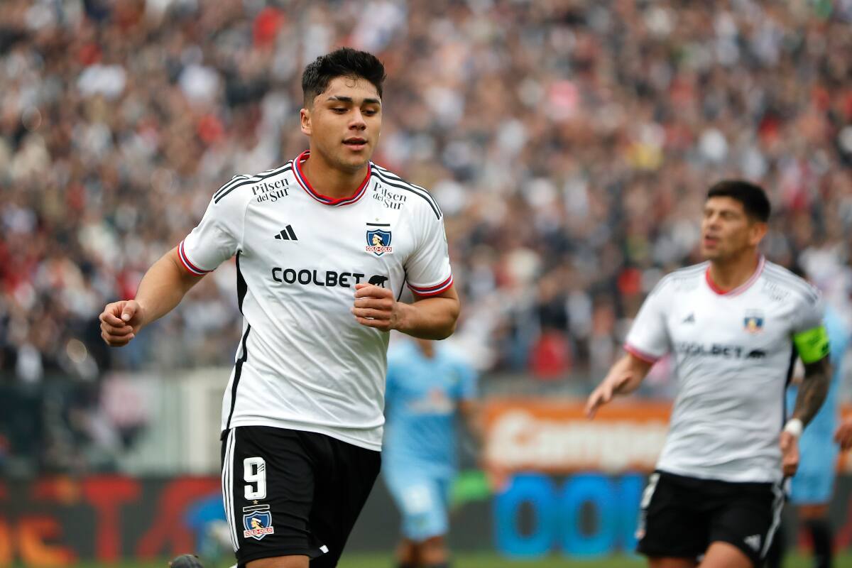 El joven delantero fue elogiado por Jorge Valdivia.