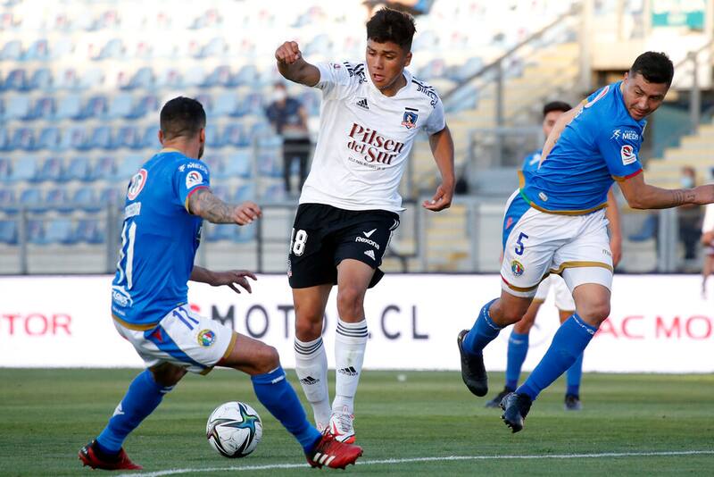 Damián Pizarro hizo su debut oficial en Colo Colo a los 15 años. Foto: Aton.