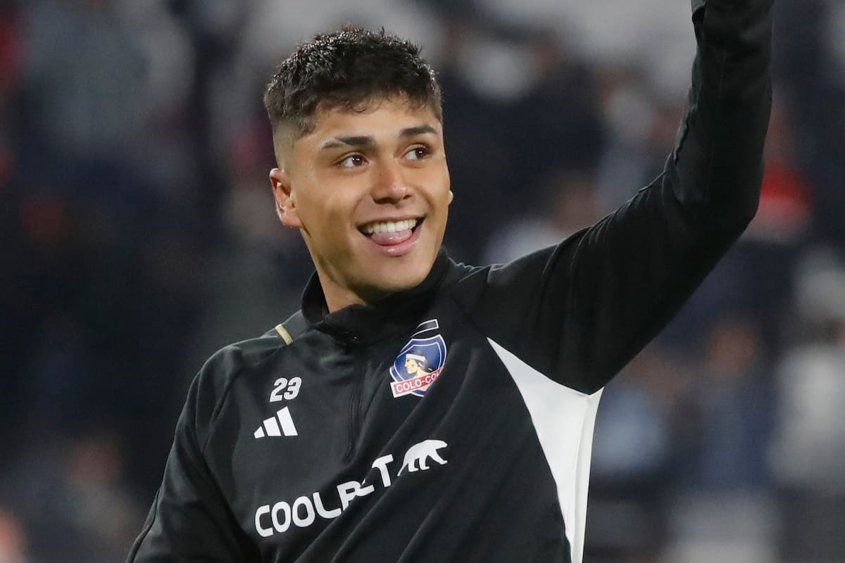 El delantero tiene un acuerdo con Colo Colo para volver en 2026, pero su fichaje depende exclusivamente de lo que opine Fernando Ortiz. Foto: Agencia ATON.