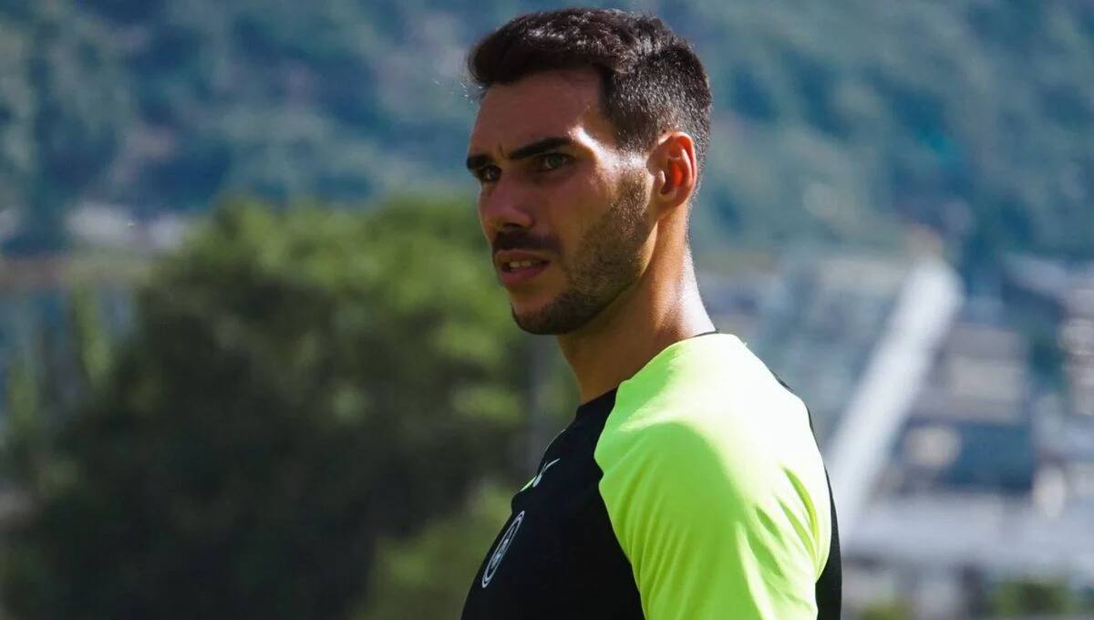 El arquero se despidió de Betis y dejó un dardo para Pellegrini.