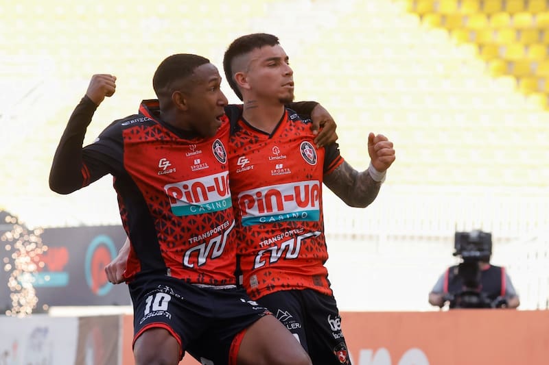 El delantero está en la órbita de Colo Colo para el 2026 Foto: Aton.