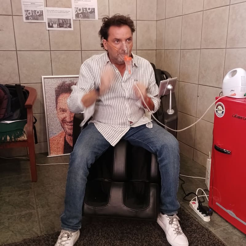 El rostro de TVN preocupó a algunos seguidores por estar sobrexigiéndose. Créditos: @exhuevo.