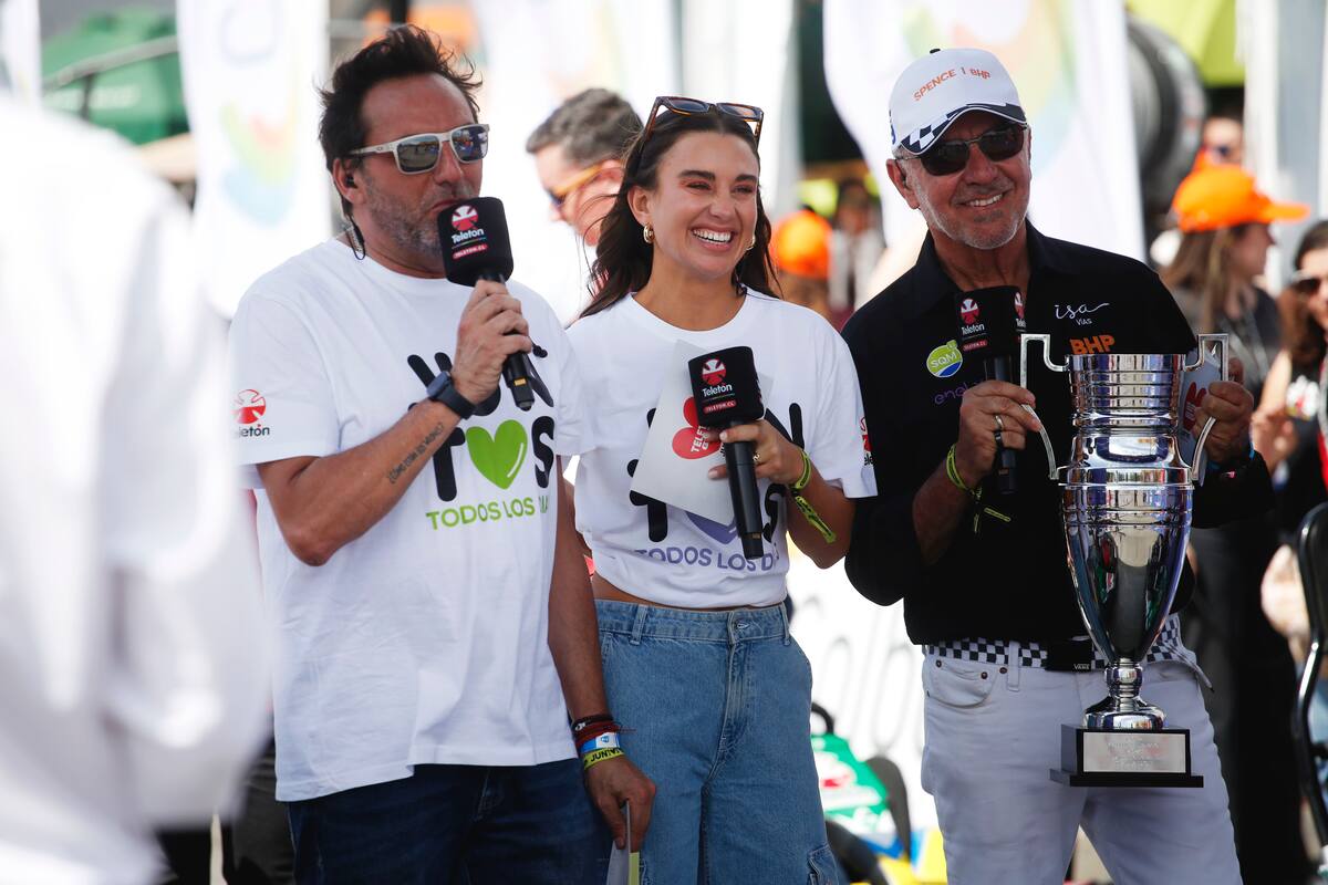Daniel Fuenzalida , Tita Ureta y Eliseo Salazar en la Kartington