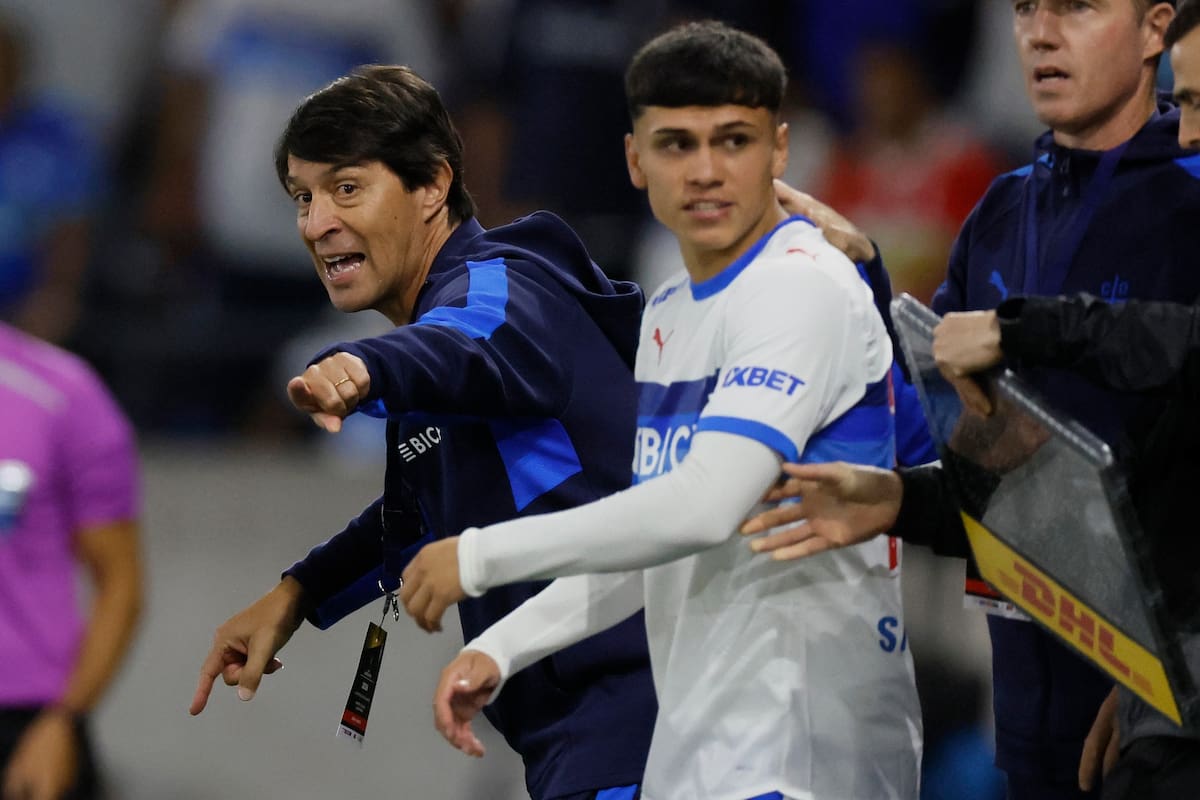 Entrenador de la Universidad Católica. Foto: Agencia Aton.