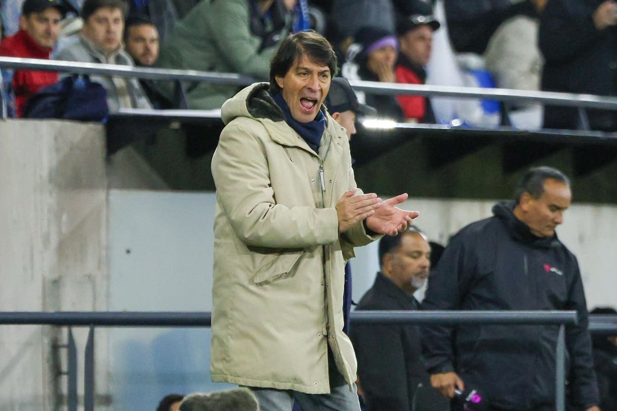 , entrenador de Universidad Católica. Foto: Felipe Escobedo/En Cancha.