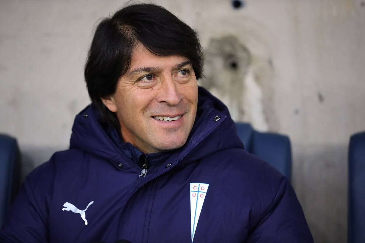 . Entrenador de la Universidad Católica. Foto: Agencia Aton.