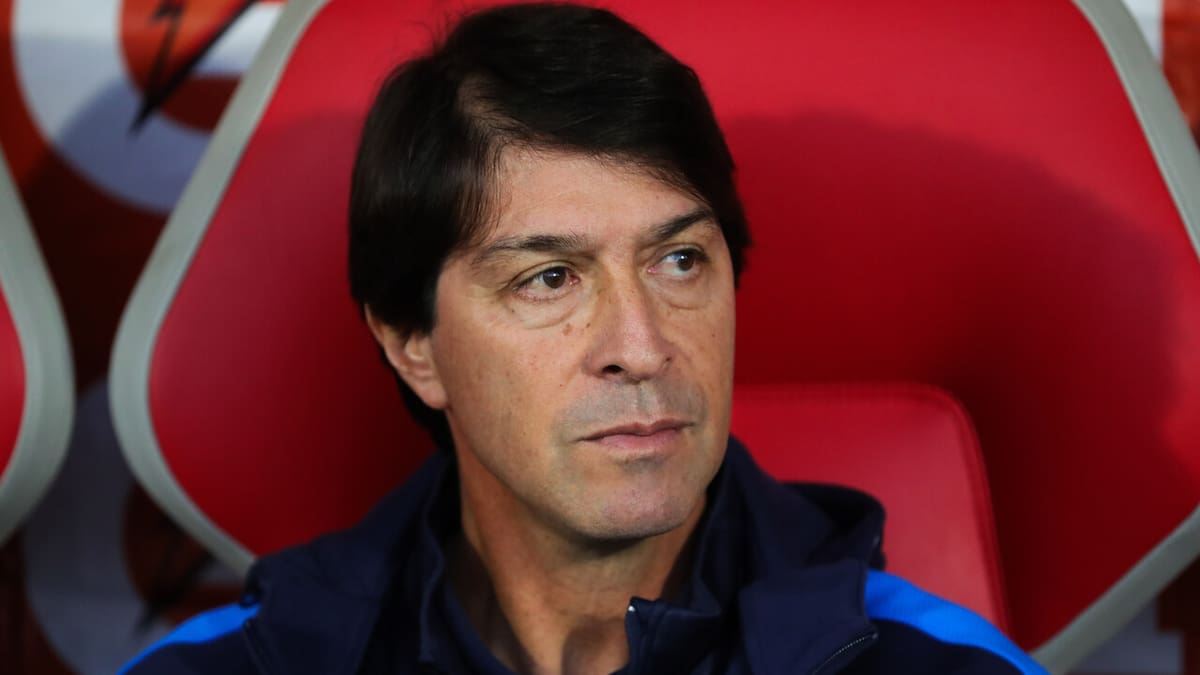 Se le acaba el crédito: el complejo escenario que acorrala a Daniel Garnero en la UC