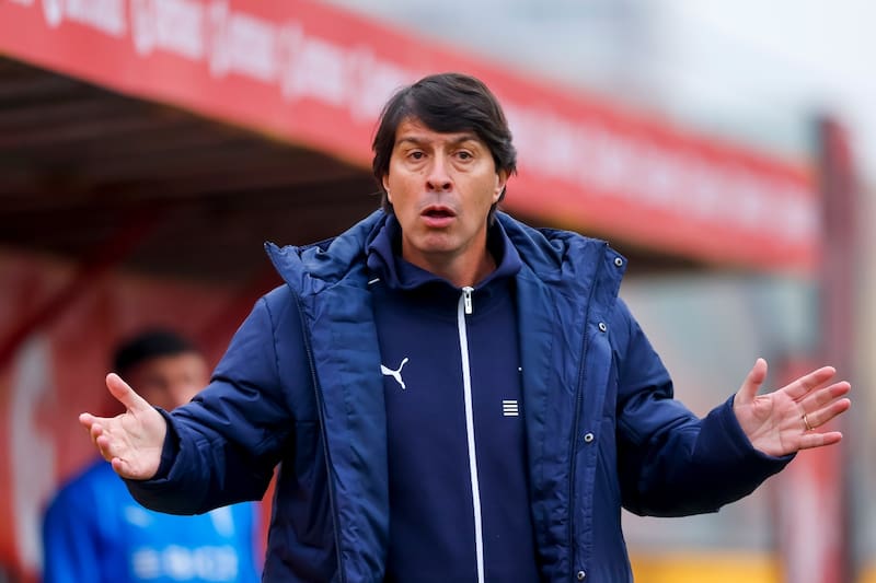 , entrenador de Universidad Católica. Foto: Agencia Aton.