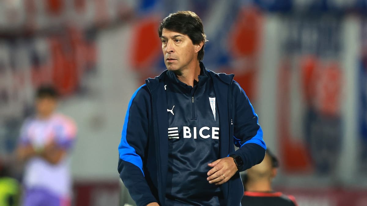 Nada de dosificar: la formación que prepara Daniel Garnero en la UC para el Clásico ante Colo-Colo