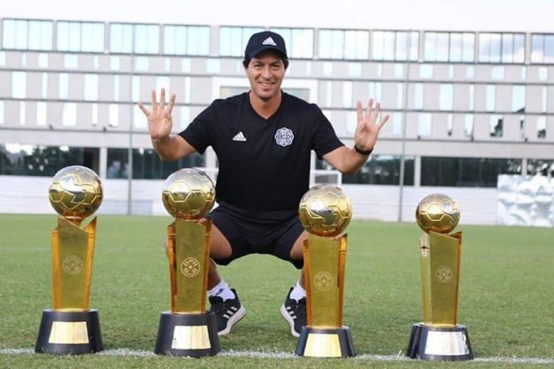 El paso del DT argentino por Paraguay estuvo marcado por los títulos.