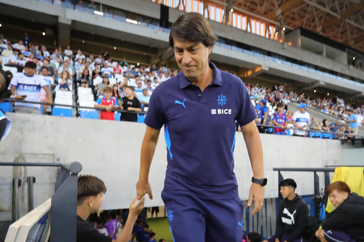 El entrenador de la Universidad Católica. Foto: Agencia Aton.