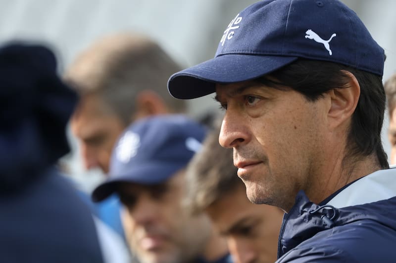 El entrenador de la UC está confiando en los jóvenes en la UC. Foto: Agencia Aton.