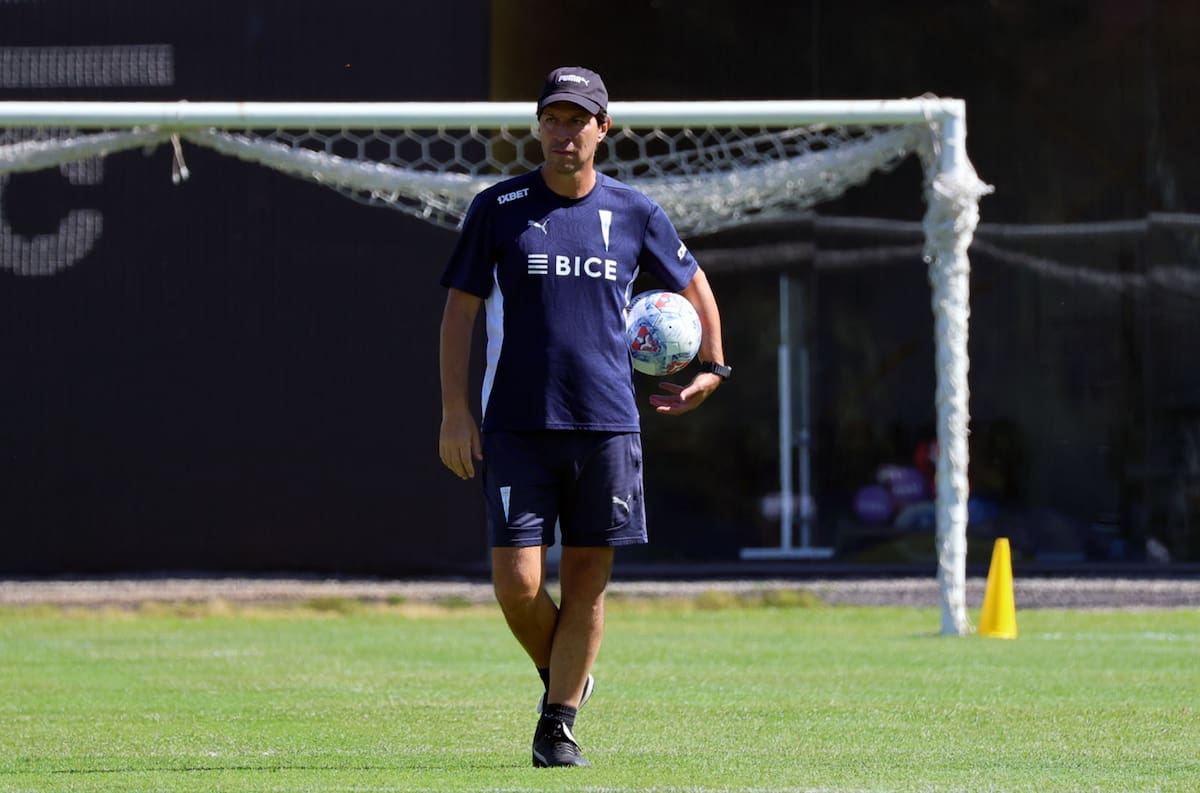 . DT de la Universidad Católica. Foto: Comunicaciones Cruzados.