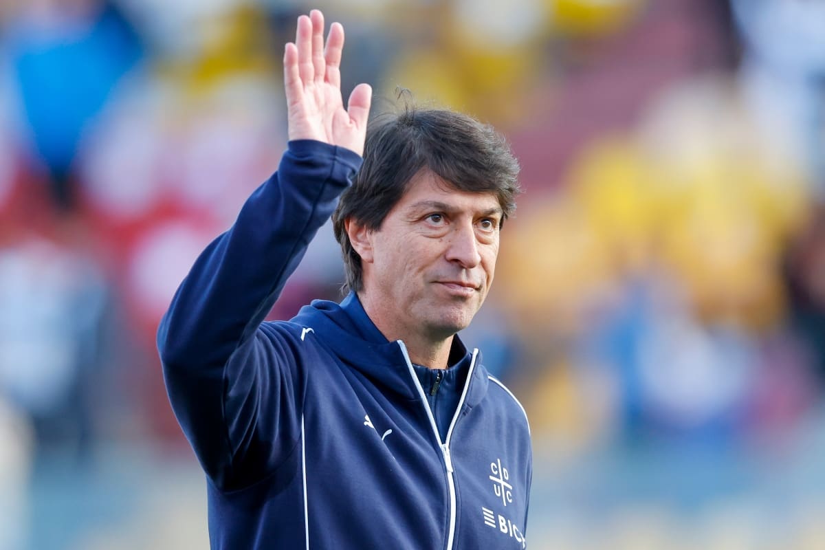 El entrenador de Universidad Católica realizó un detallado repaso por su carrera deportiva en el podcast Área Técnica, que conduce el entrenador Mario Salas. Foto: Agencia Aton.