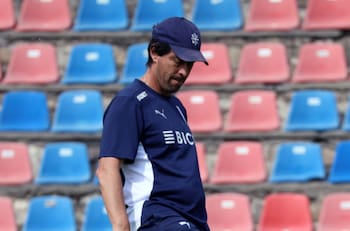 Pensando en la U: la difícil decisión que Daniel Garnero deberá tomar ante Everton