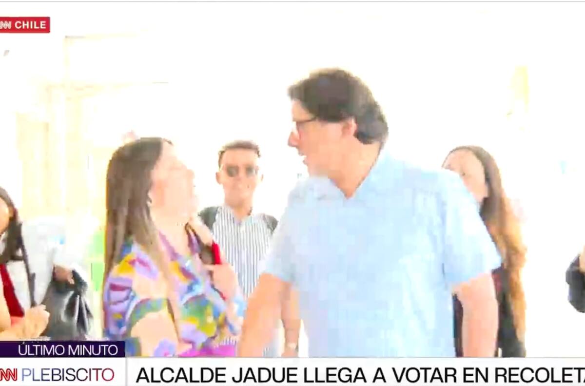 VIDEO | Críticas contra alcalde Daniel Jadue por gesto contra periodista de CNN