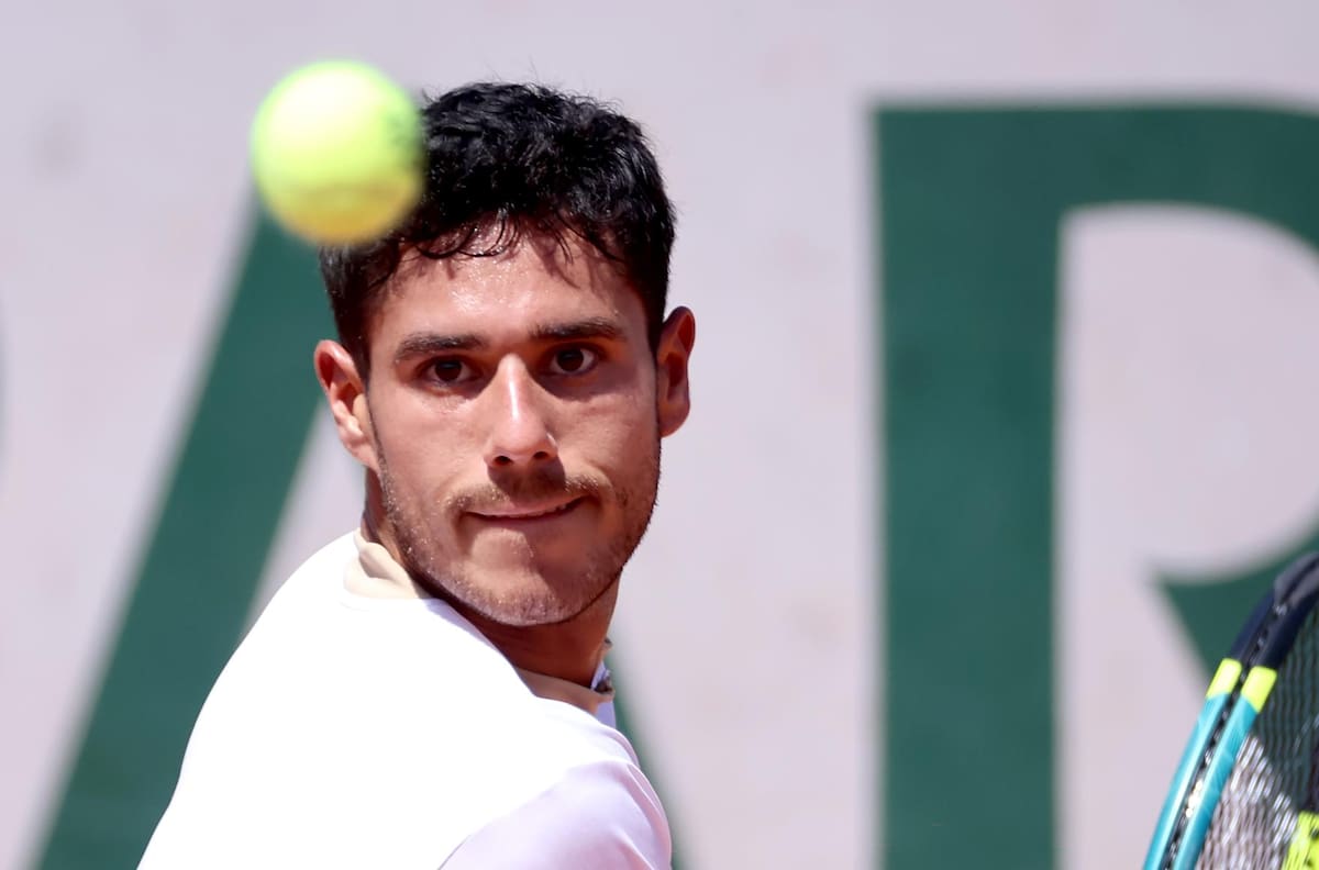 Paraguayo Daniel Vallejo gana en Roland Garros y hace historia para el tenis de su país