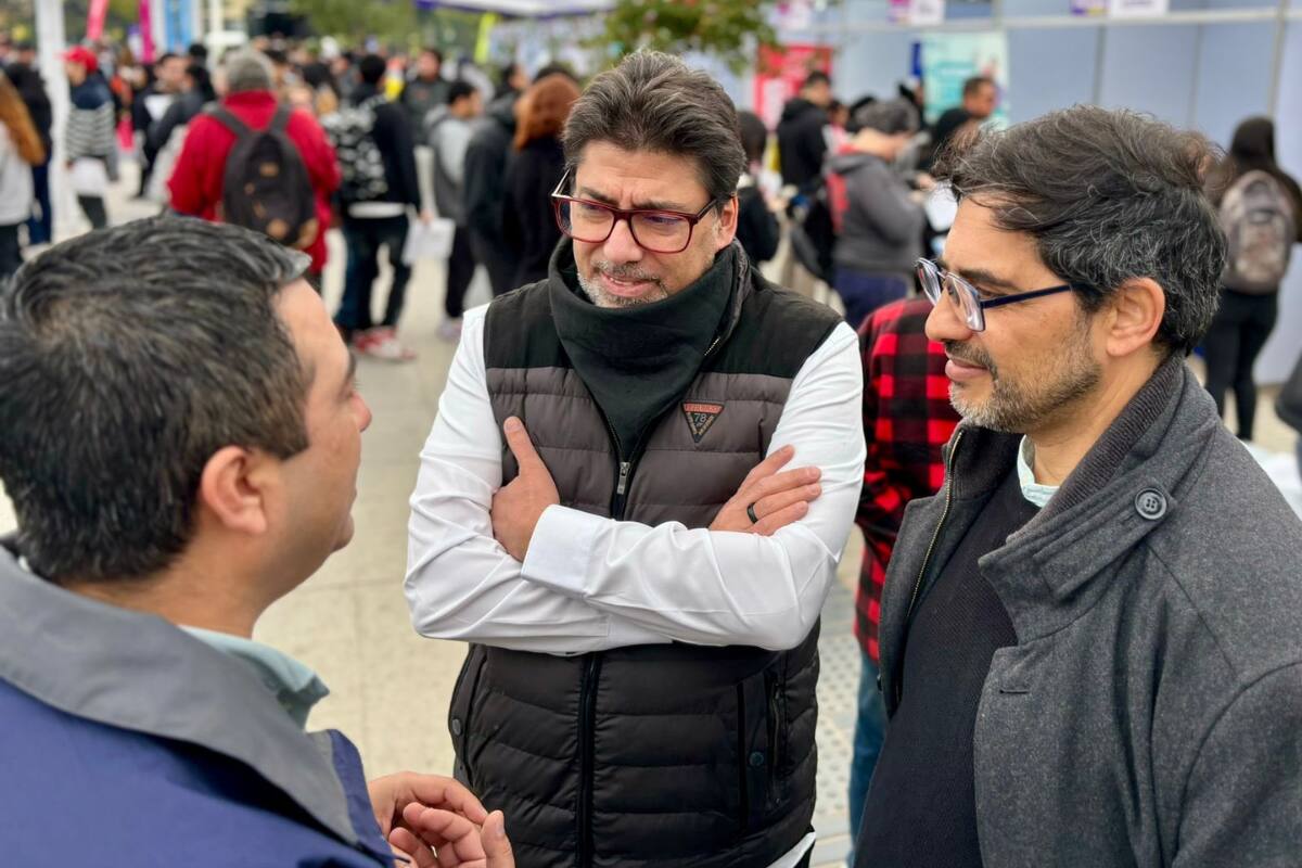 Ambas autoridades comunales mantienen una estrecha relación de amistad desde hace años, donde han trabajado juntos en el municipio capitalino.