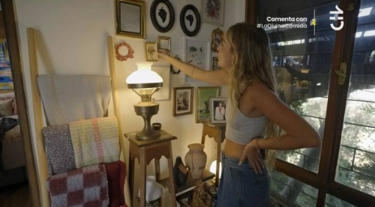Daniela Castro colecciona piezas de arte. Créditos: Pantallazo CHV