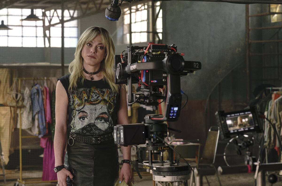 ¡No te la puedes perder! Daniela Vega brilla en “Technoboys”, la nueva comedia de Netflix