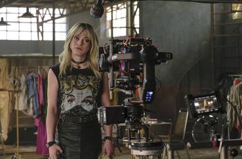 ¡No te la puedes perder! Daniela Vega brilla en “Technoboys”, la nueva comedia de Netflix