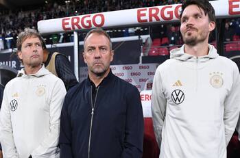 DT alemán es el favorito para tomar el fierro caliente del Southampton: ya dirigió a un chileno