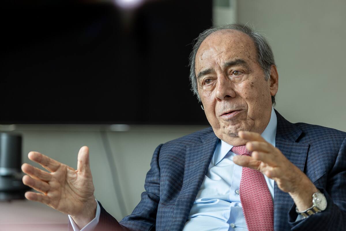 "Tengo una amistad con el presidente del Real Madrid, Florentino Pérez. Soy su asesor legal en Chile desde hace 25 años".