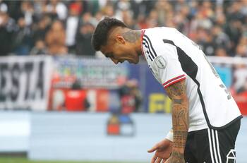 ¿Piensa en el retiro? Fue uno de los peores fichajes de Colo Colo y ahora quedó sin club en el extranjero