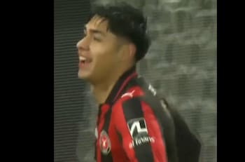 VIDEO | En posición de “9″: Darío Osorio marca un nuevo gol para el Midjtylland en Dinamarca
