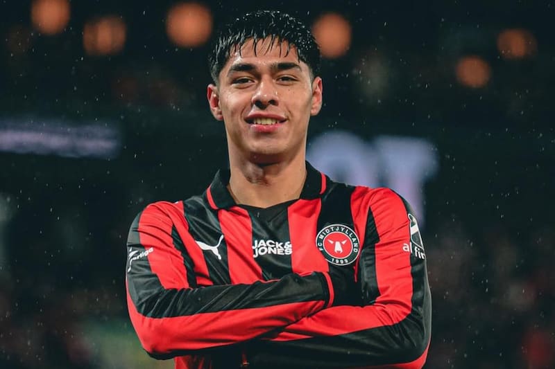 El delantero chileno sumó un nuevo reconocimiento en Europa. Foto: Midtjylland