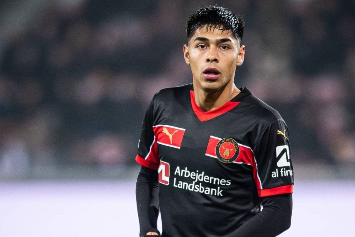 fue titular en el Midtjylland ante la Real Sociedad, por la Europa League.