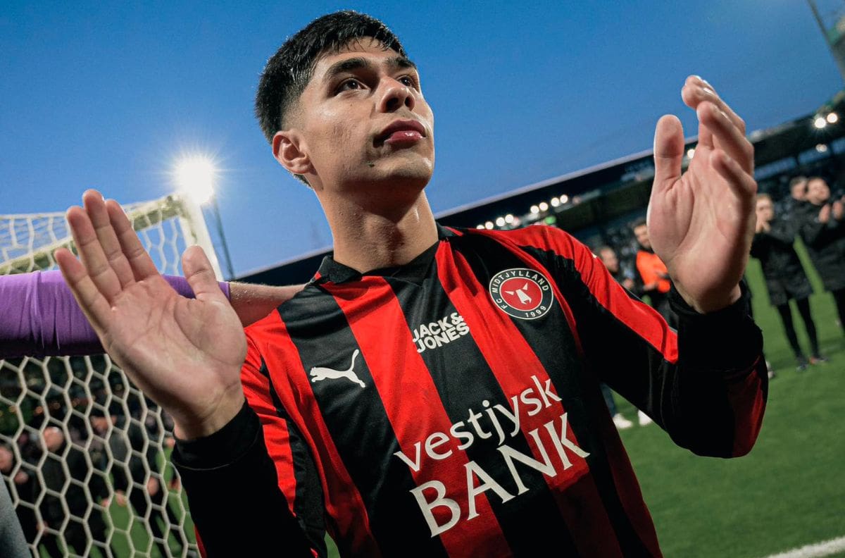 Podría jugar Champions: la actualidad de los 3 equipos de la Premier League que buscan a Darío Osorio