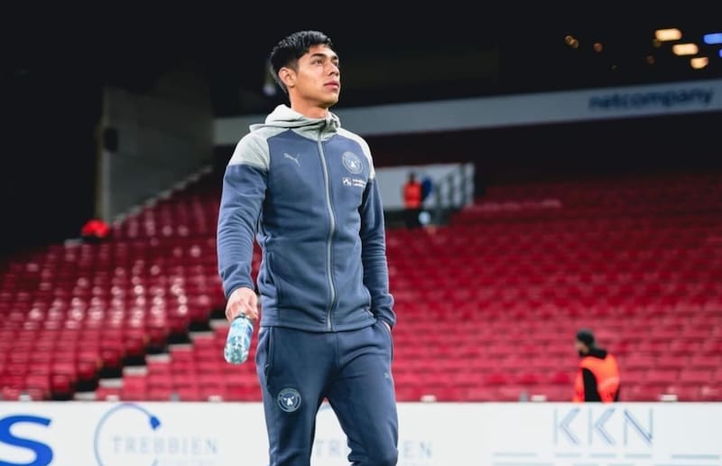 . El jugador del Midtjylland es el único chileno que vale dos cifras.