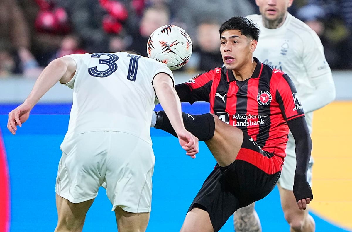 La U mira de reojo: Darío Osorio, en la lista de transferibles tras eliminación del Midtjylland