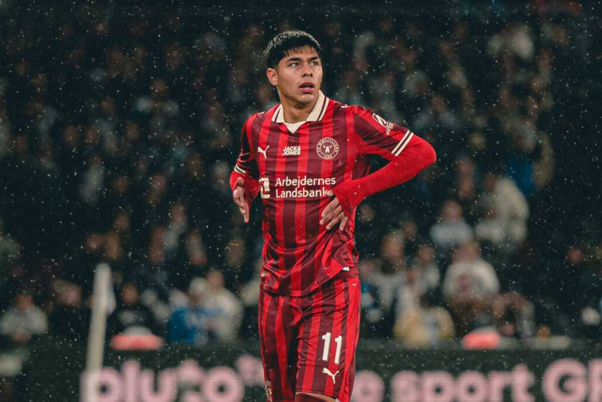 21 partidos lleva en la temporada, con 5 goles y 7 asistencias. Foto: @fcmidtjylland