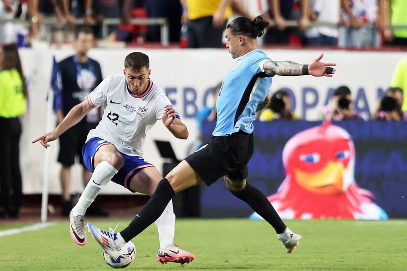 El uruguayo Darwin Núñez podría dejar el Liverpool para recalar en el fútbol turco. EFE.