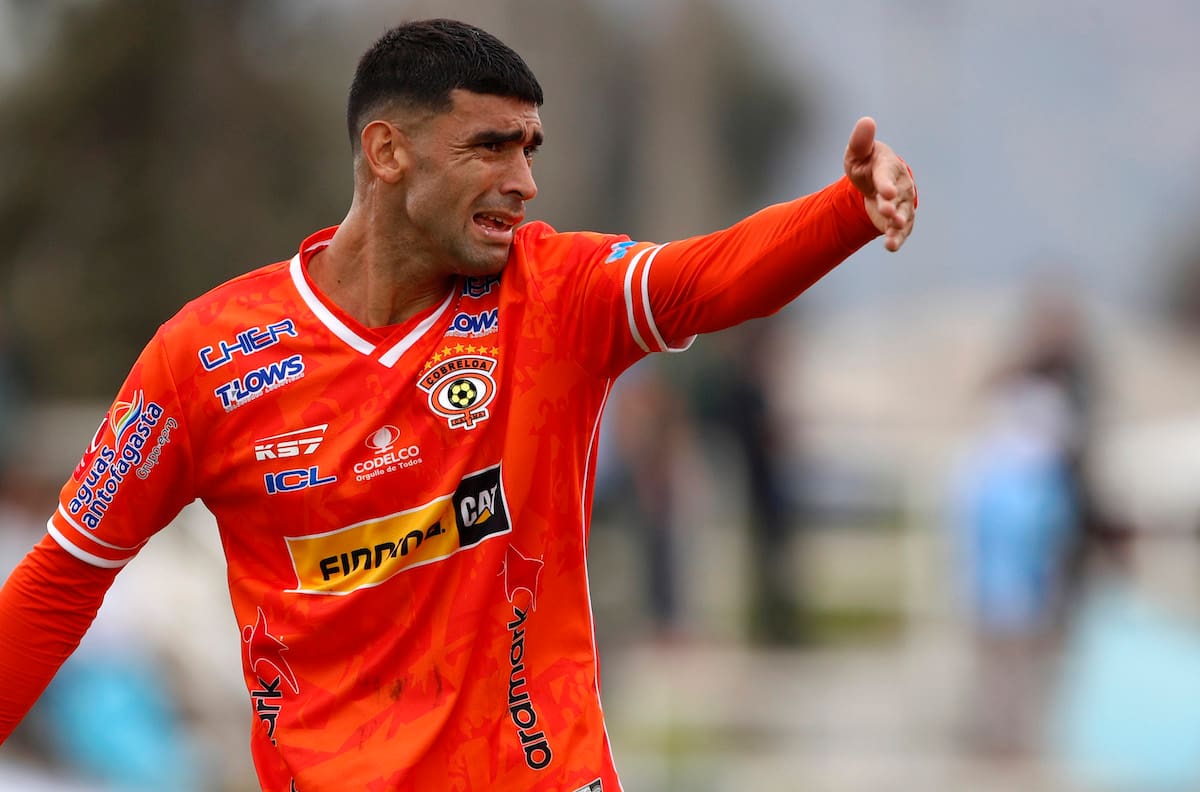 Contrato inesperado: David Escalante define su futuro tras negociar su regreso al fútbol chileno