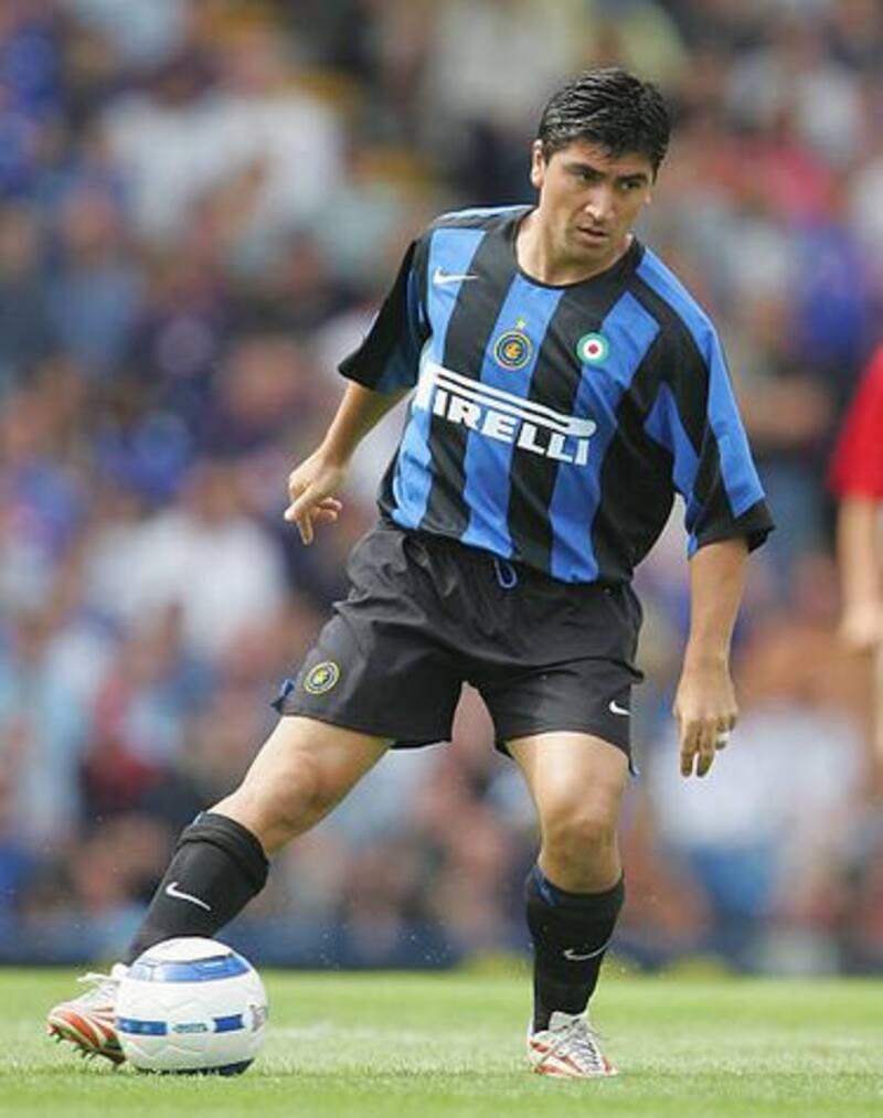 El volante vistió la camiseta del Inter en 2005.