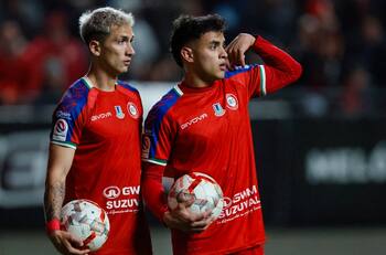 Llegó, la rompió y se fue: David Romero deja Unión La Calera y vuelve al fútbol argentino