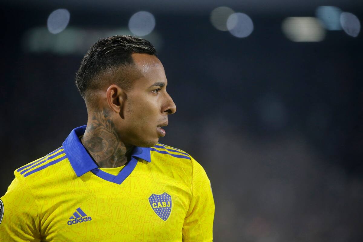 En caso de resultar culpable en el fallo, Sebastián Villa no jugará más por Boca Juniors. Foto: Aton