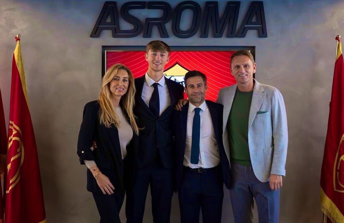 Junto a Alejandro Santisteban (representante de AIM).