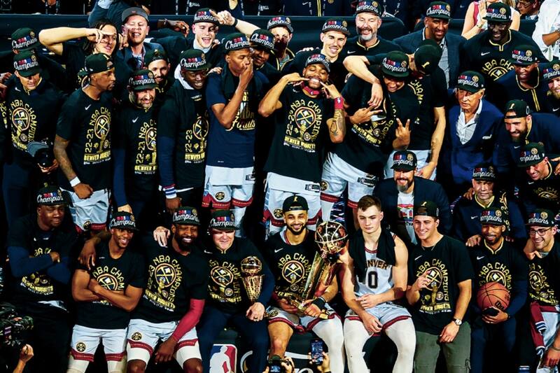 La franquicia celebró el primer título de la NBA de su historia.