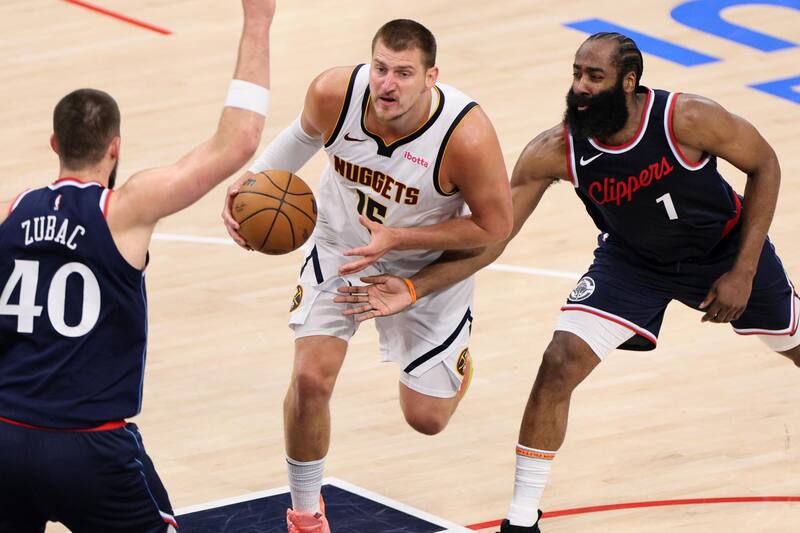 en los Playoffs de NBA. Foto: EFE.