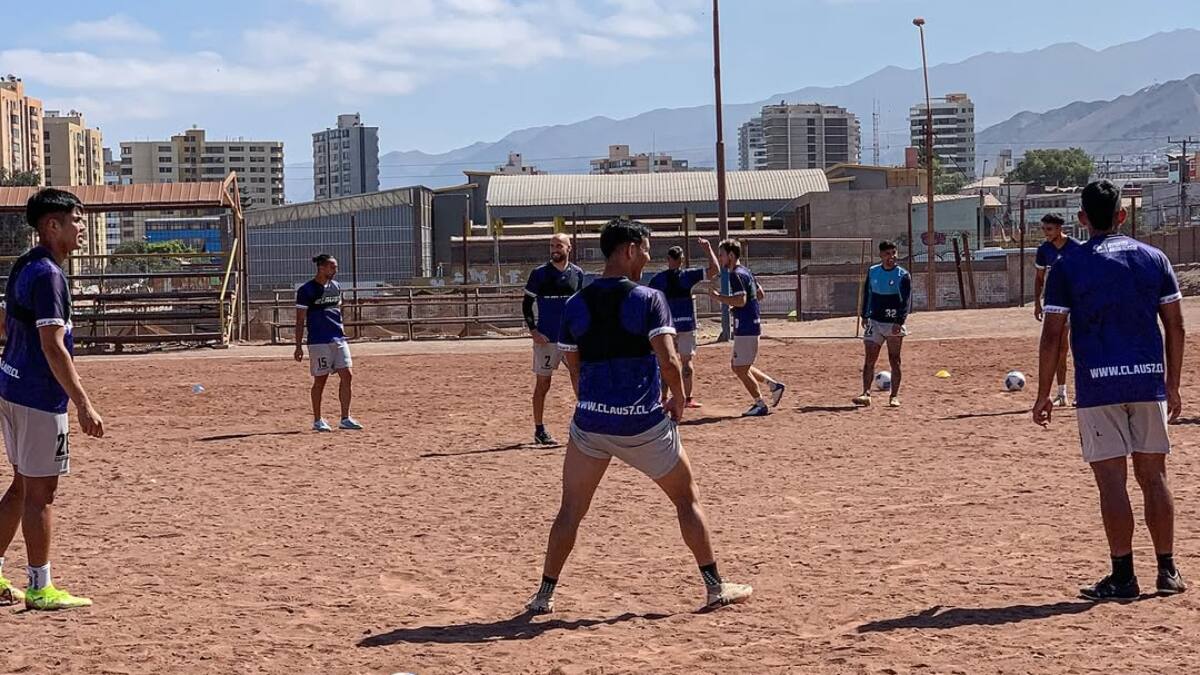 Bajaron al puntero de la B, pueden ascender y entrenaron en cancha de tierra: “No es castigo, es volver a las raíces”